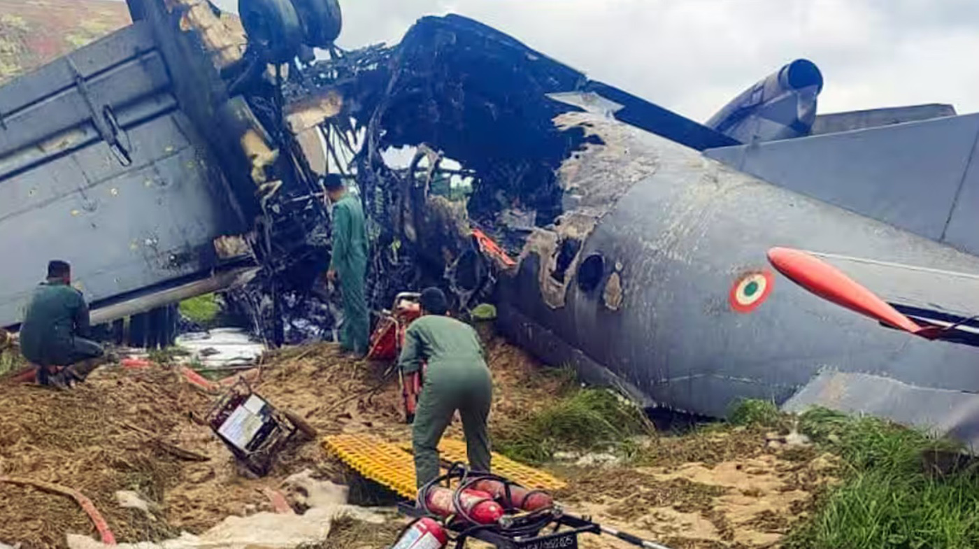 Indian Air Force - IAF · KA2678 accident — Jorhat-Rowriah Airport (JRH/VEJT), Jorhat, Assam, 2026-06-13 — photo 3