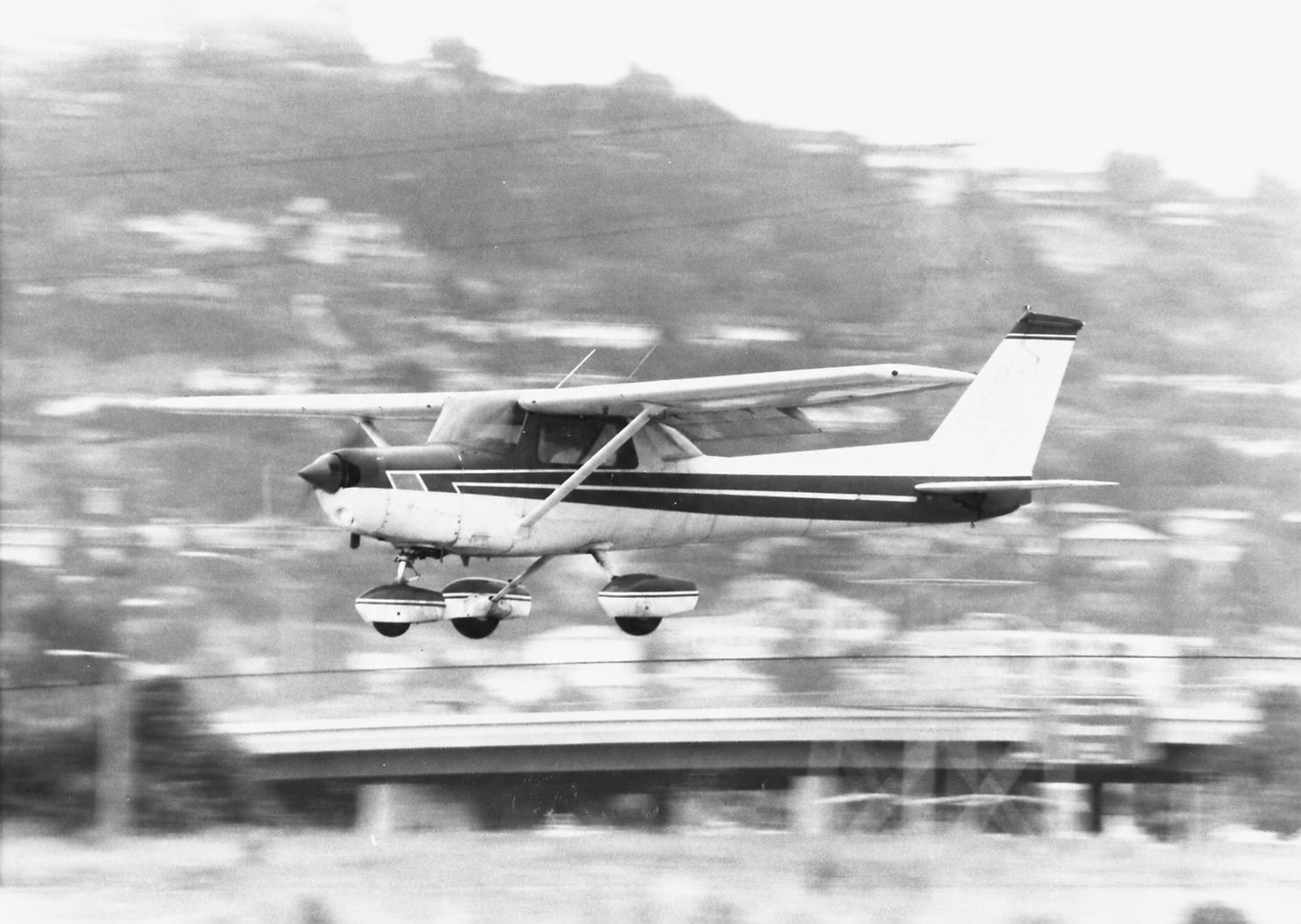 Private · N8742S accident — Milwaukee, WI, 1968-08-04 — photo 1