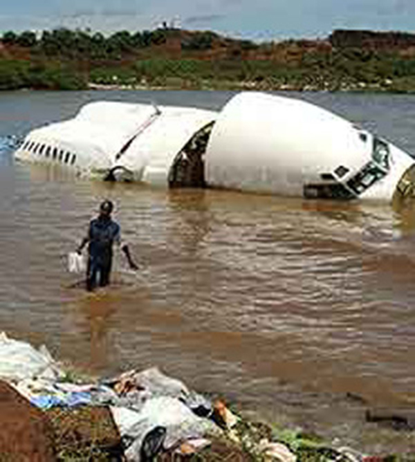 Fugro Airborne Surveys · ZS-SSD accident — Entebbe Airport (EBB), 2007-09-26 — photo 2