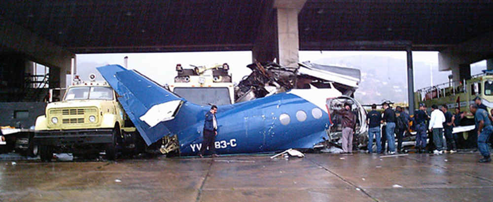 RAVSA - Rutas Aéreas de Venezuela SA · YV-1083C accident — Caracas-Simon Bolivar Airport (CCS), 2004-11-18 — photo 2