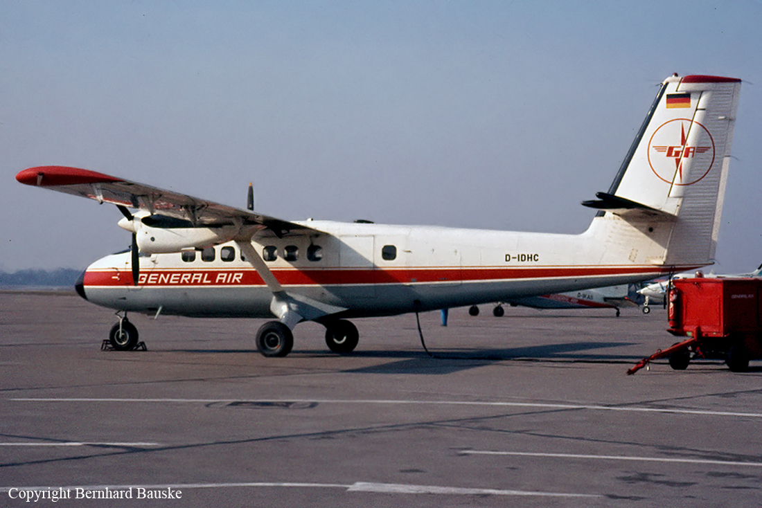 0-81718 - Khmer Air Force