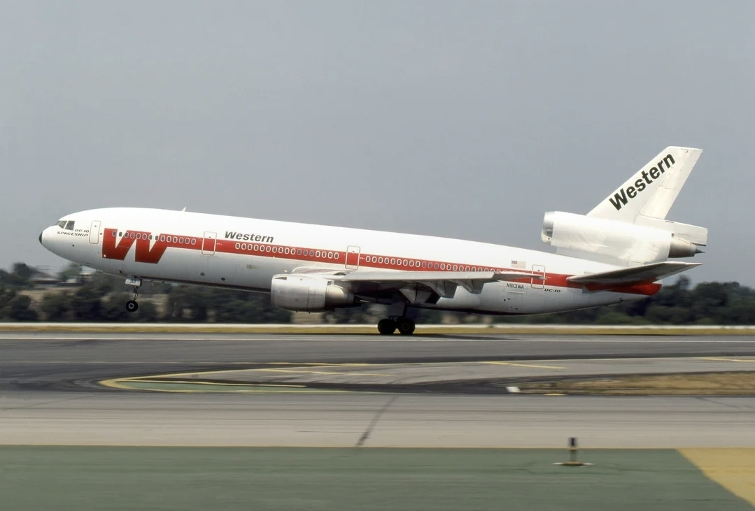 Unknown Flight - Fuerza Aérea Mexicana