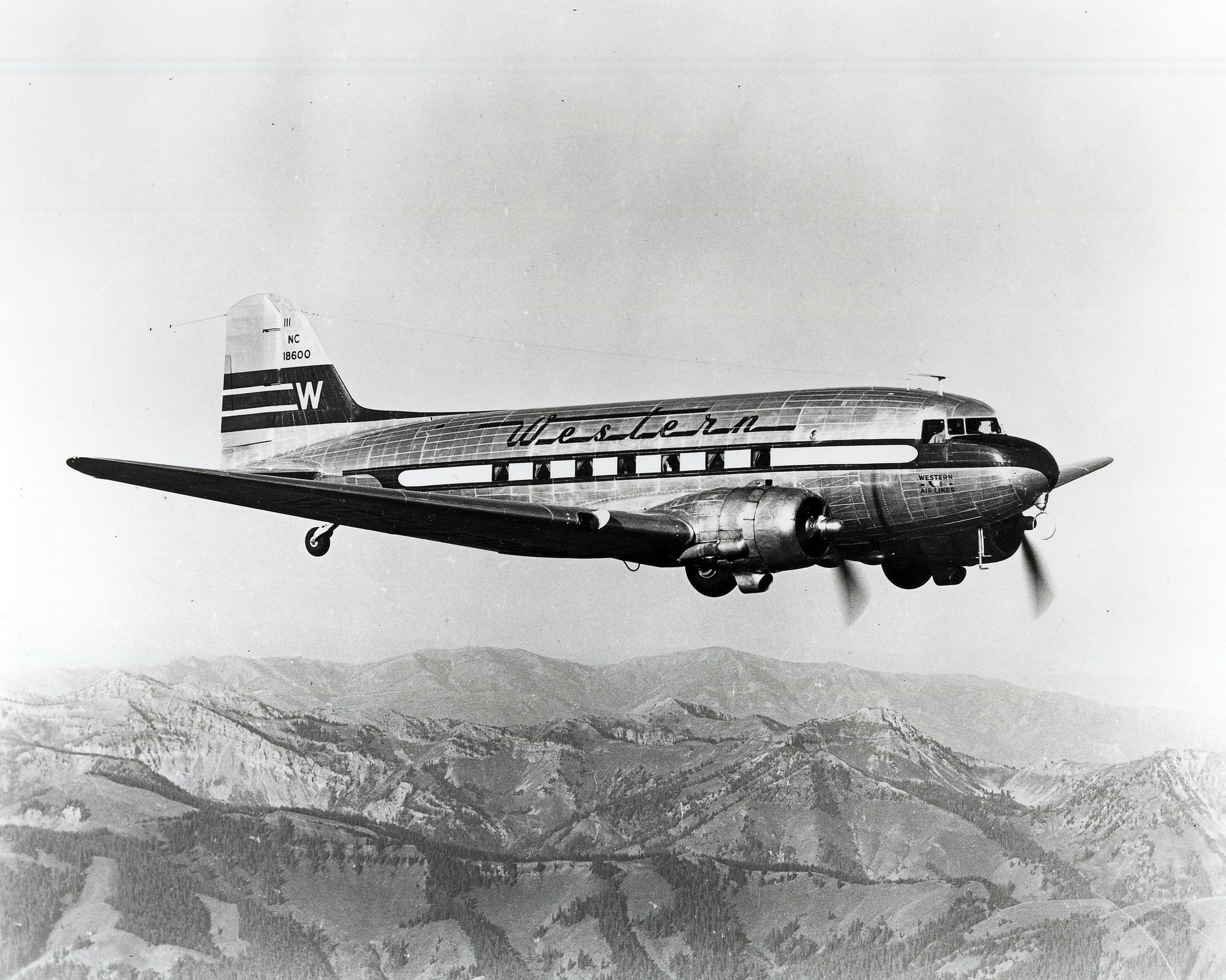 NC16060 - Western Air Lines