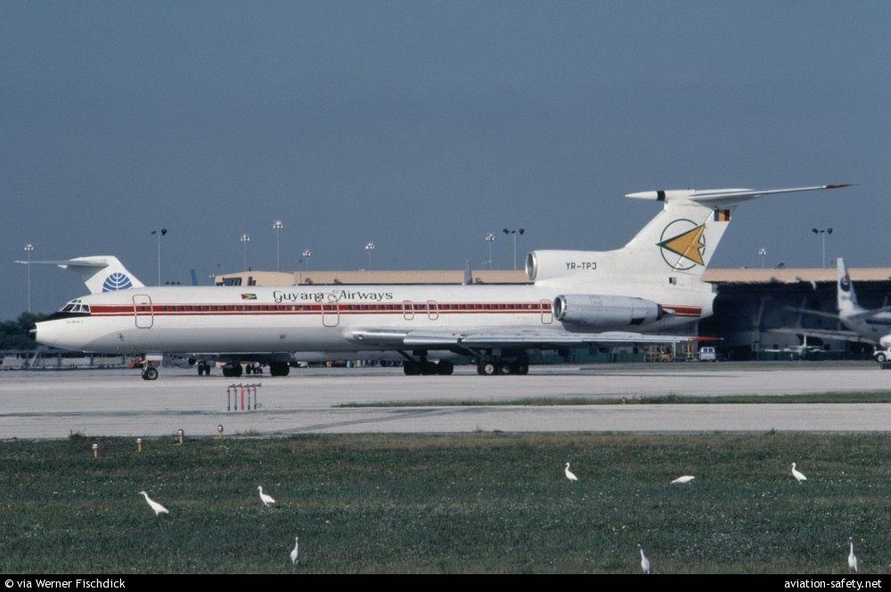 Unknown Flight - Fuerza Aérea Mexicana