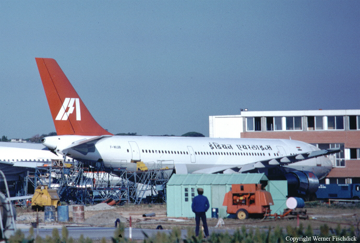 RA-82071 - Aviastar