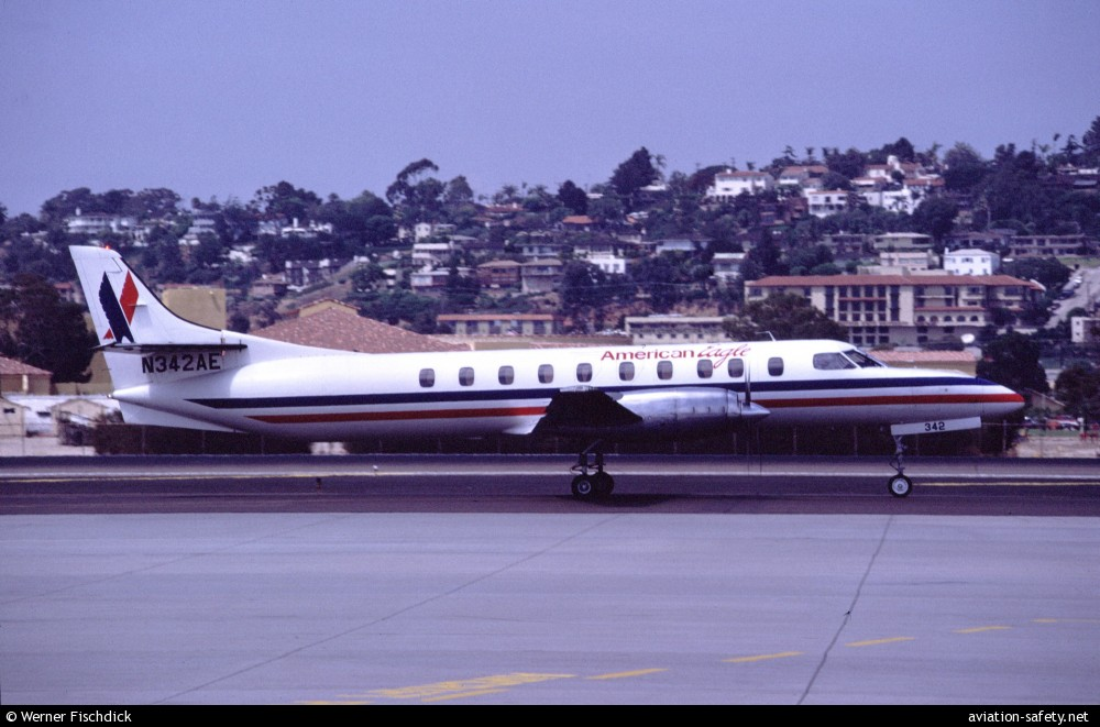 N342AE - Lone Star Airlines