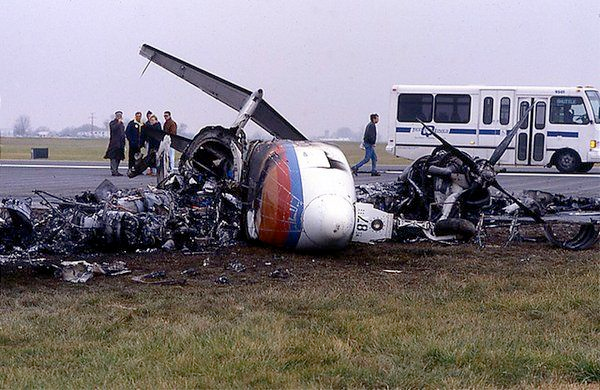 Beechcraft 1900C-1 crash — Quincy Municipal Airport, IL (UIN), 1996-11-19