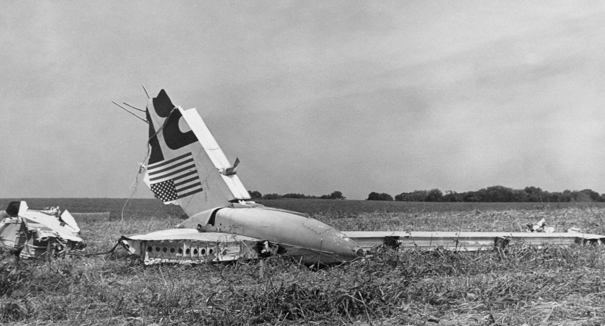 N1553 - Braniff International Airways