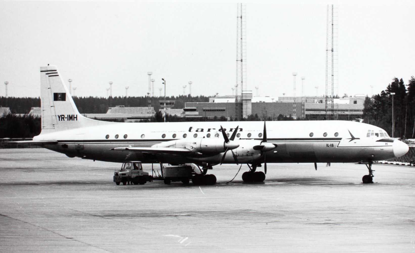 YR-IMH - Tarom