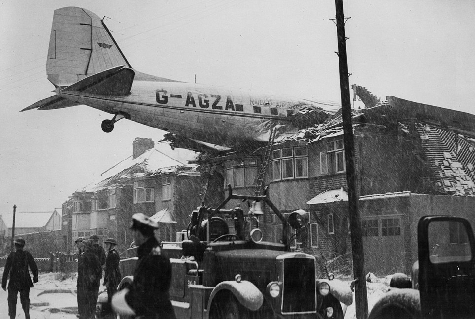 MW241 - Royal Air Force - RAF