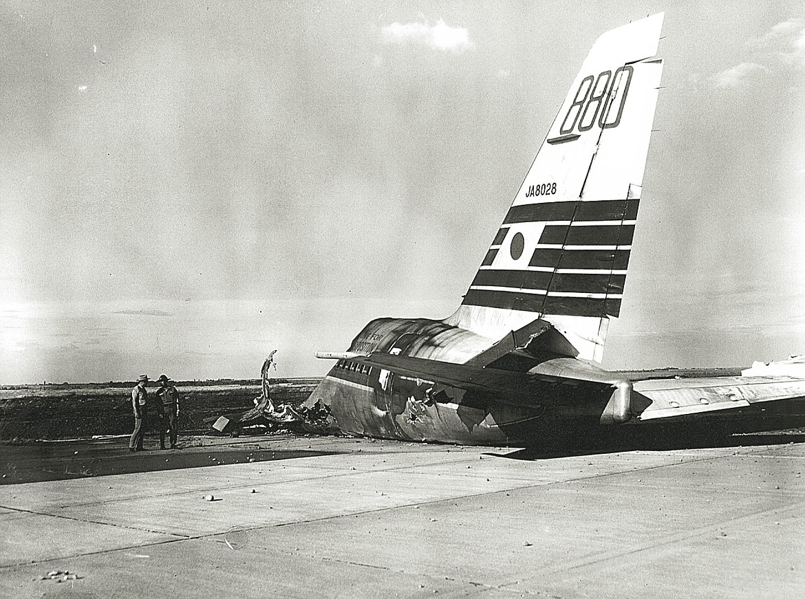United States Air Force - USAF · 50-100 accident — 4 km from Moses Lake-Larson AFB, WA (LRN), 1952-12-20 — photo 2