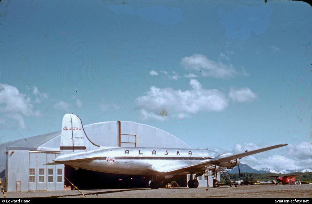 100 - Alaska Airlines