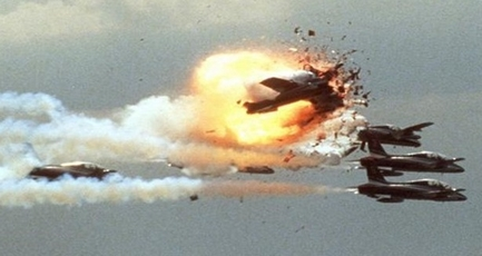 United States Air Force - USAF · 69-6581 accident — Ramstein AFB  (RMS), 1981-01-14 — photo 2