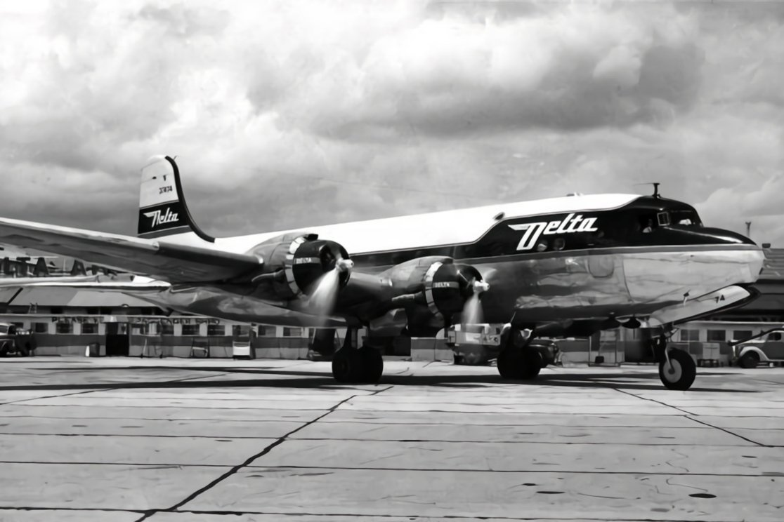 NC90426 - American Airlines
