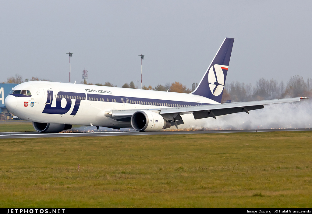 SP-LGB - LOT Polskie Linie Lotnicze