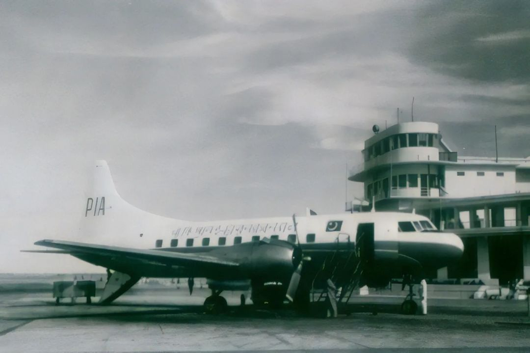 AP-AEH - Pakistan International Airlines - PIA