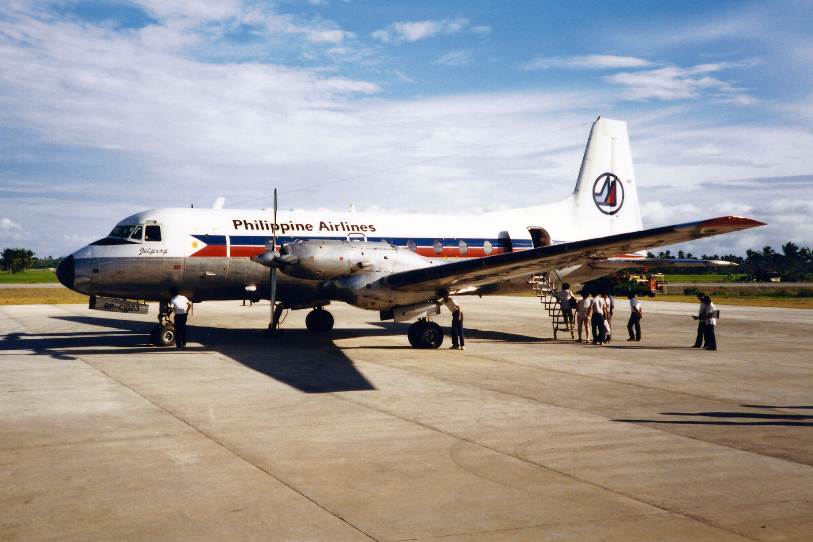 PI-C1022 - Philippine Air Lines